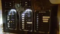 Trallers pārdod
