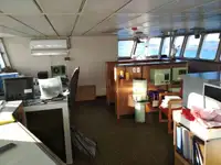 Trallers pārdod
