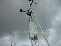 Trallers pārdod