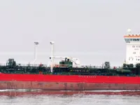 Naftas / Ķīmisko vielu tankkuģis pārdod