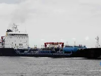 Naftas / Ķīmisko vielu tankkuģis pārdod