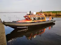 Konteineru kuģis pārdošanā