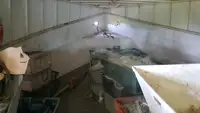Trallers pārdod