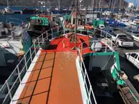 Trallers pārdod