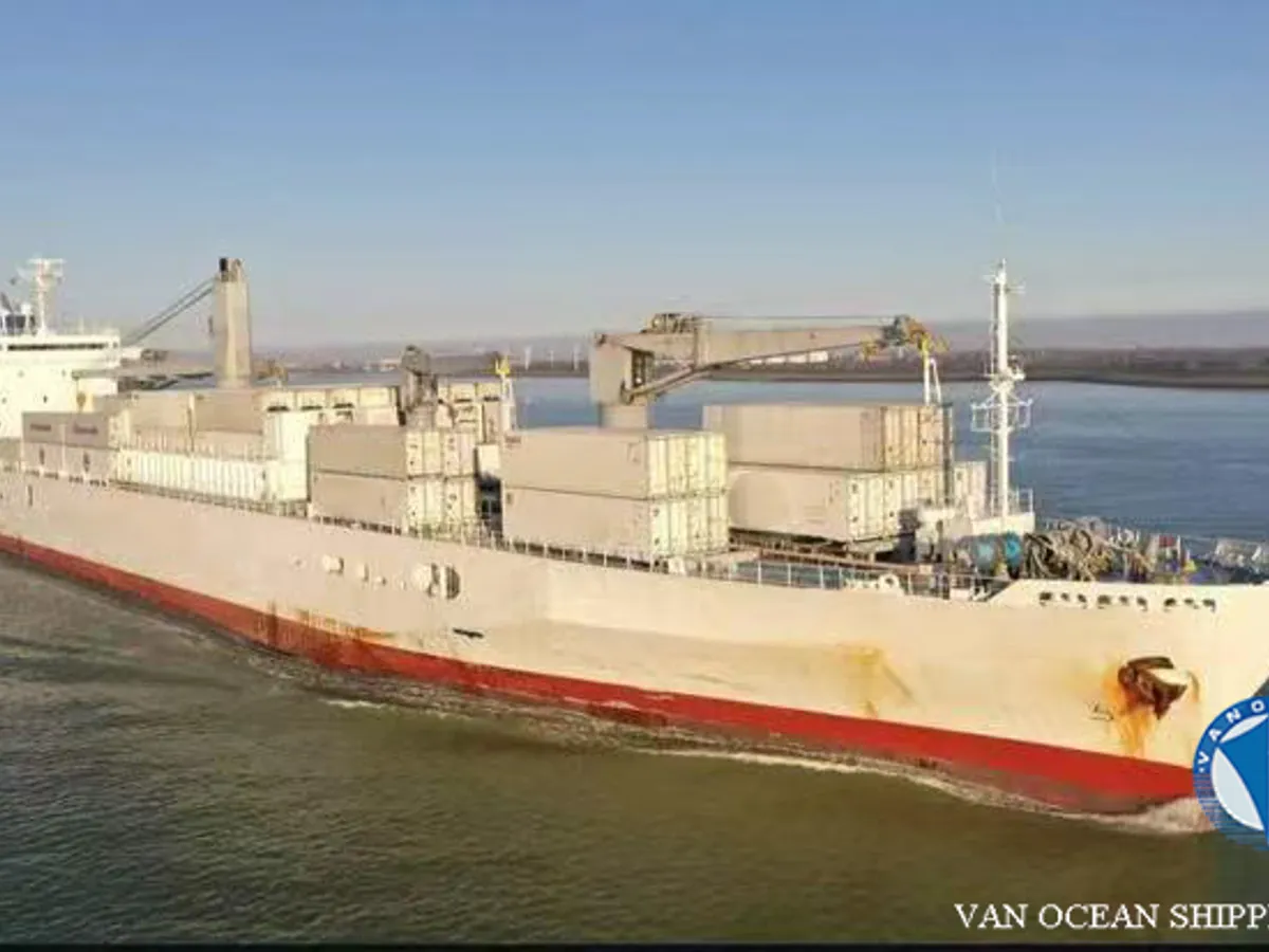 Reefer kuģis pārdod