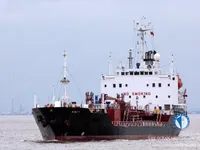 Naftas / Ķīmisko vielu tankkuģis pārdod