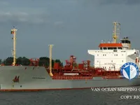 Naftas / Ķīmisko vielu tankkuģis pārdod