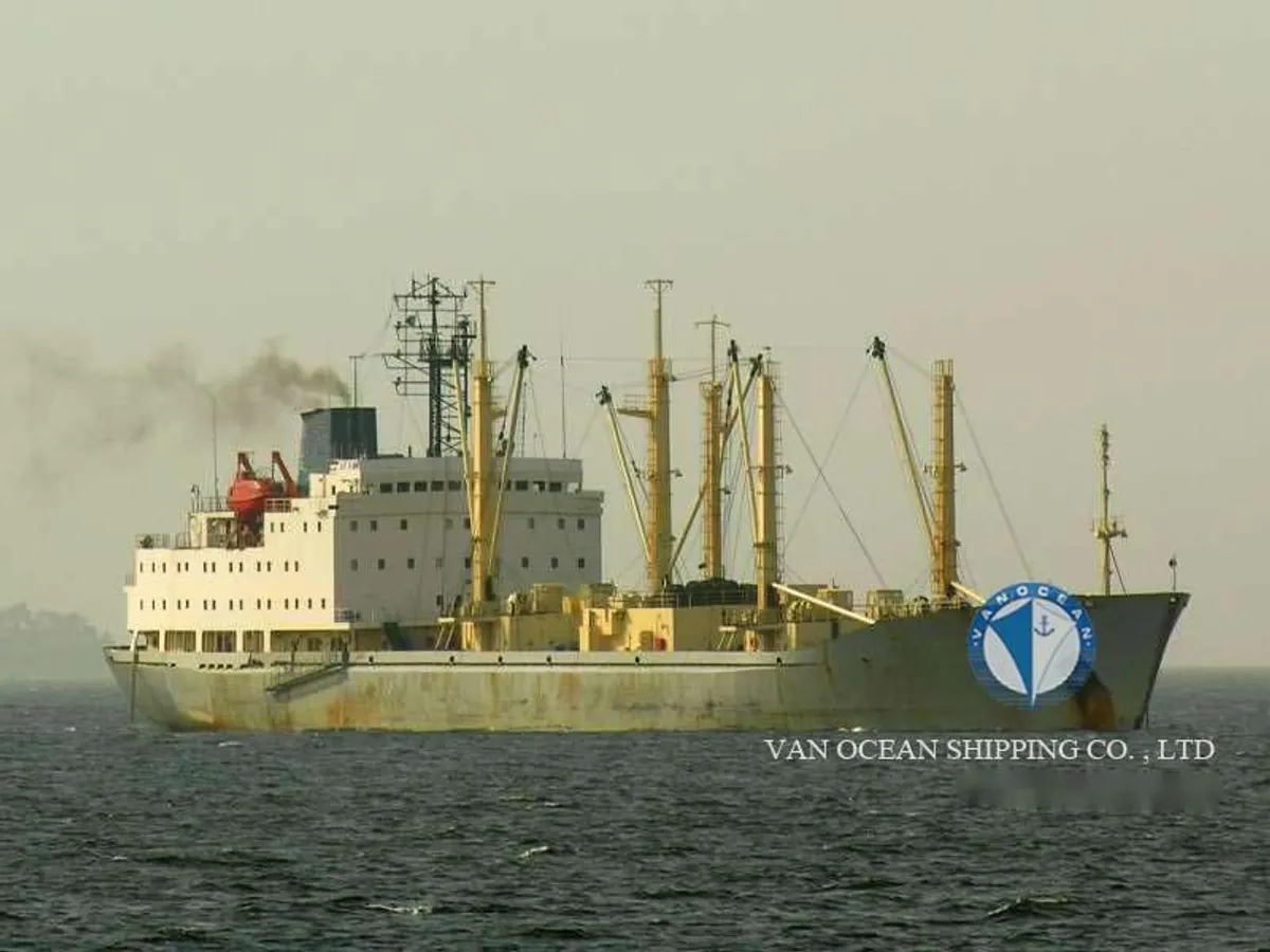 Reefer kuģis pārdod