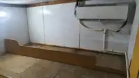 Garā līnija zvejas kuģis pārdod