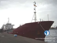 Naftas / Ķīmisko vielu tankkuģis pārdod