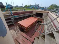 Prāmja kuģis pārdod