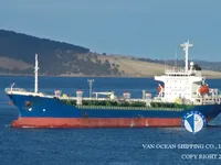 Naftas / Ķīmisko vielu tankkuģis pārdod