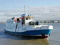 Kruīza kuģis pārdod