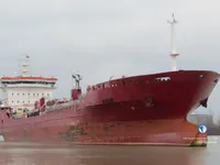 Naftas / Ķīmisko vielu tankkuģis pārdod