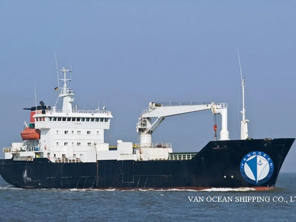 Reefer kuģis pārdod