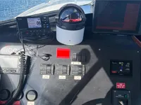 Pilotkuģis pārdod