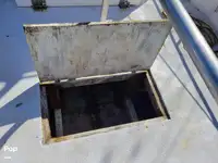Trallers pārdod