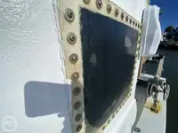 Trallers pārdod