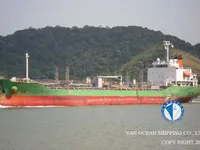 Naftas / Ķīmisko vielu tankkuģis pārdod