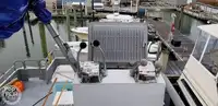 Trallers pārdod