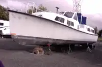 Apkalpes laiva pārdošanā