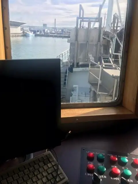 Trallers pārdod