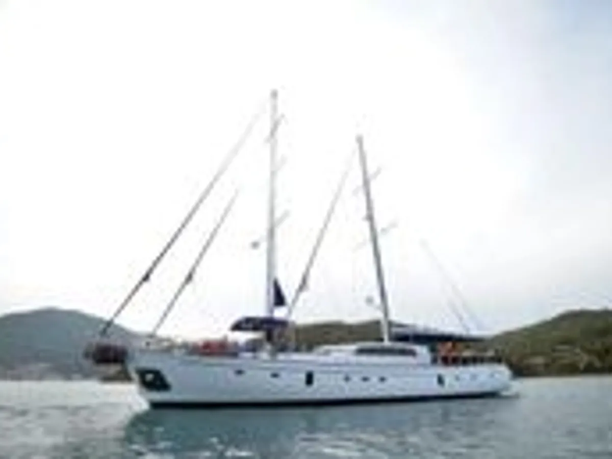 Jahta pārdod