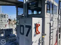Desanta kuģis, tankkuģis pārdod