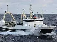 Trallers pārdod