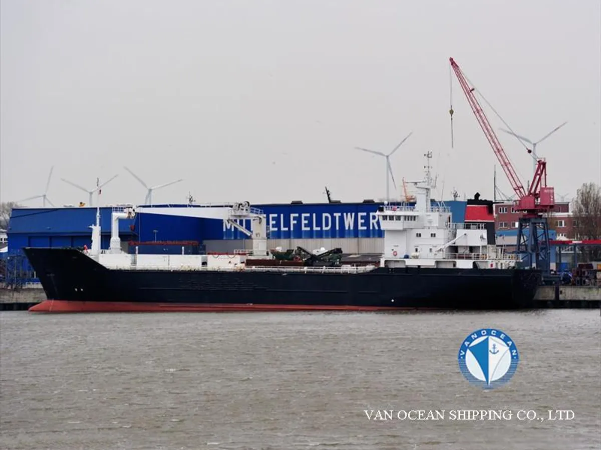 Reefer kuģis pārdod