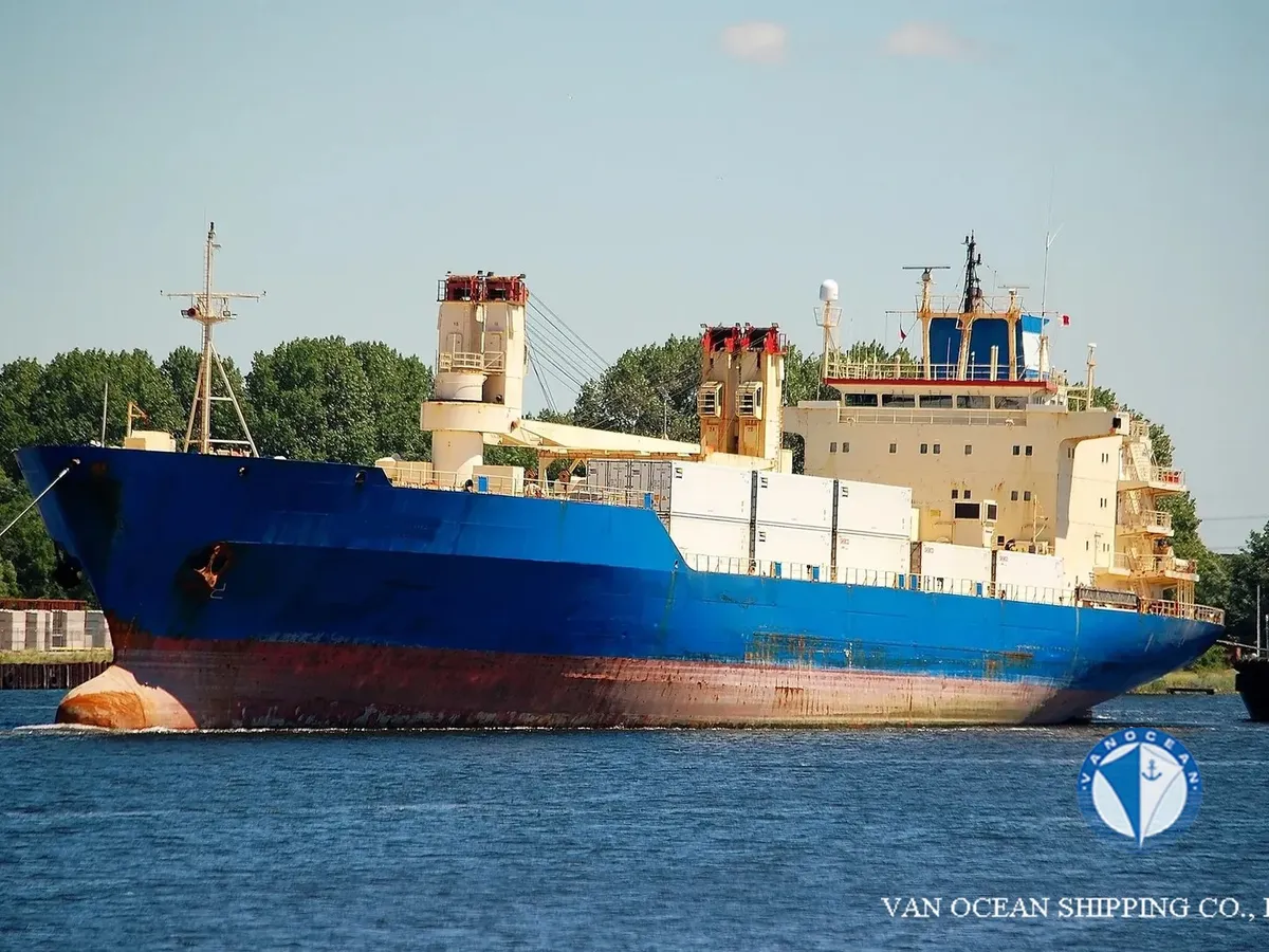 Reefer kuģis pārdod