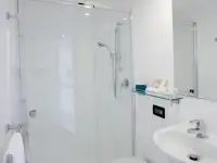Katamarāns pārdošanā