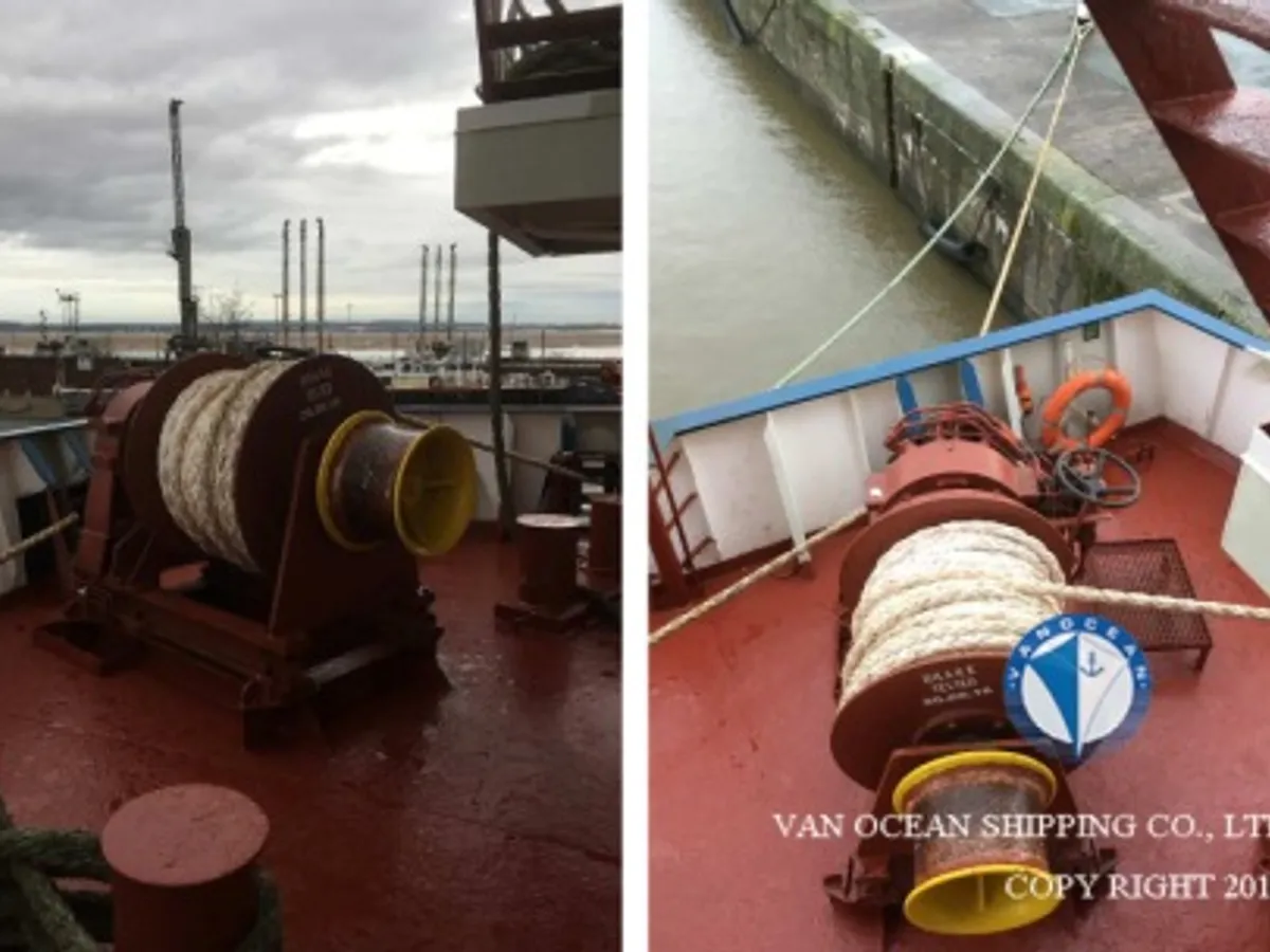Naftas / Ķīmisko vielu tankkuģis pārdod