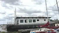 Apmešanās barža pārdod
