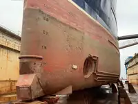 Trallers pārdod