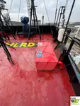 Apgādes kuģis pārdod