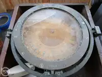Trallers pārdod