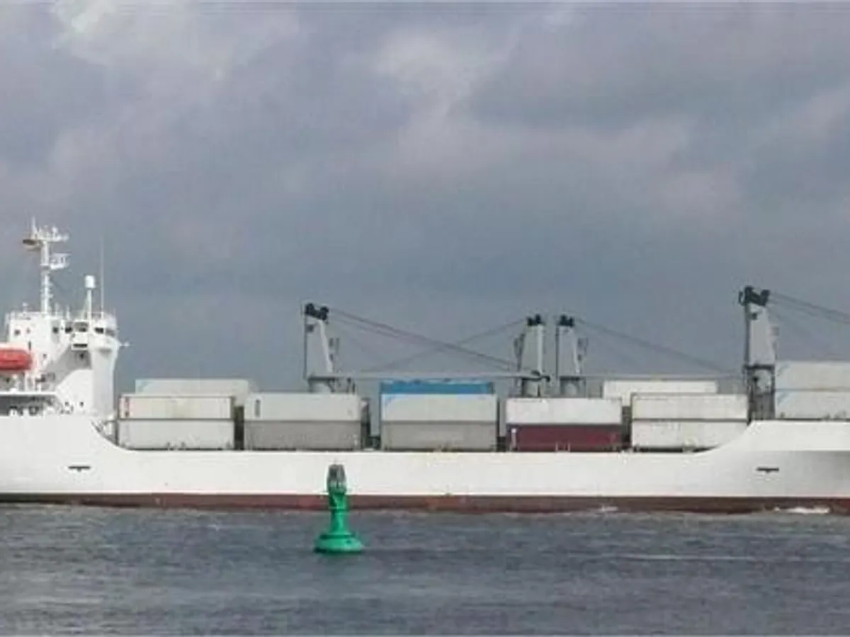Reefer kuģis pārdod
