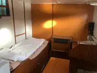 Naftas / Ķīmisko vielu tankkuģis pārdod