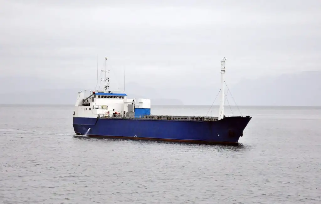 Reefer kuģis pārdod