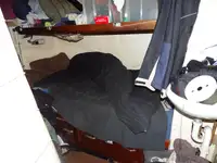 Darba laivas pārdod