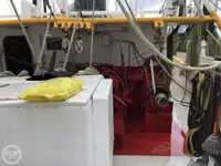 Trallers pārdod