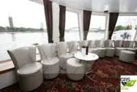 Kruīza kuģis pārdod