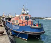 Apkalpes kuģis pārdod