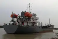 Naftas / Ķīmisko vielu tankkuģis pārdod