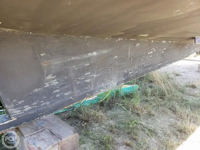 Zivju pārstrādes kuģis pārdod