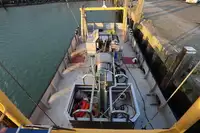 Trallers pārdod