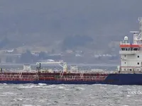 Naftas / Ķīmisko vielu tankkuģis pārdod