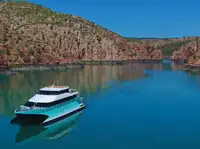 Pasažieru kuģis pārdod