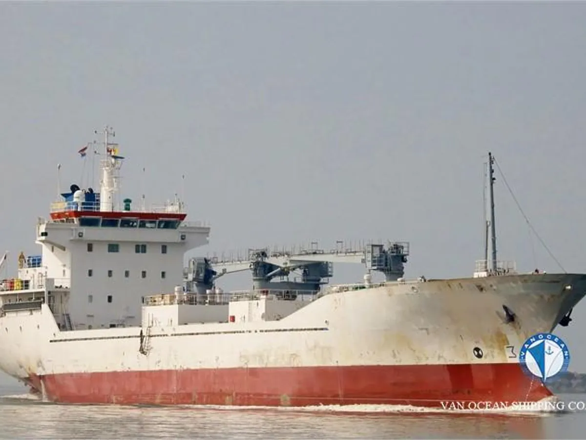 Reefer kuģis pārdod